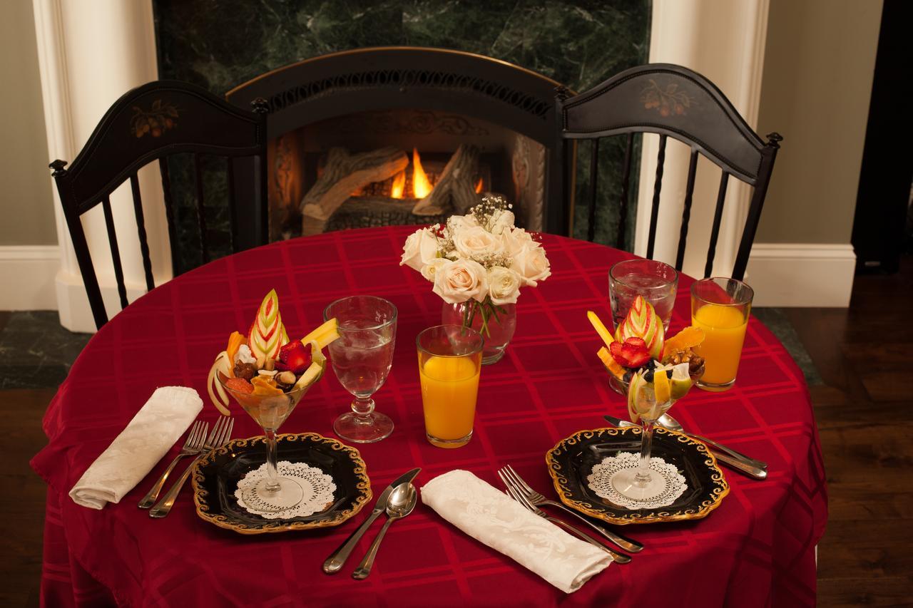 Bed and Breakfast Cameo Heights Mansion And The Vine Fine Dining Restaurant Touchet Zimmer foto