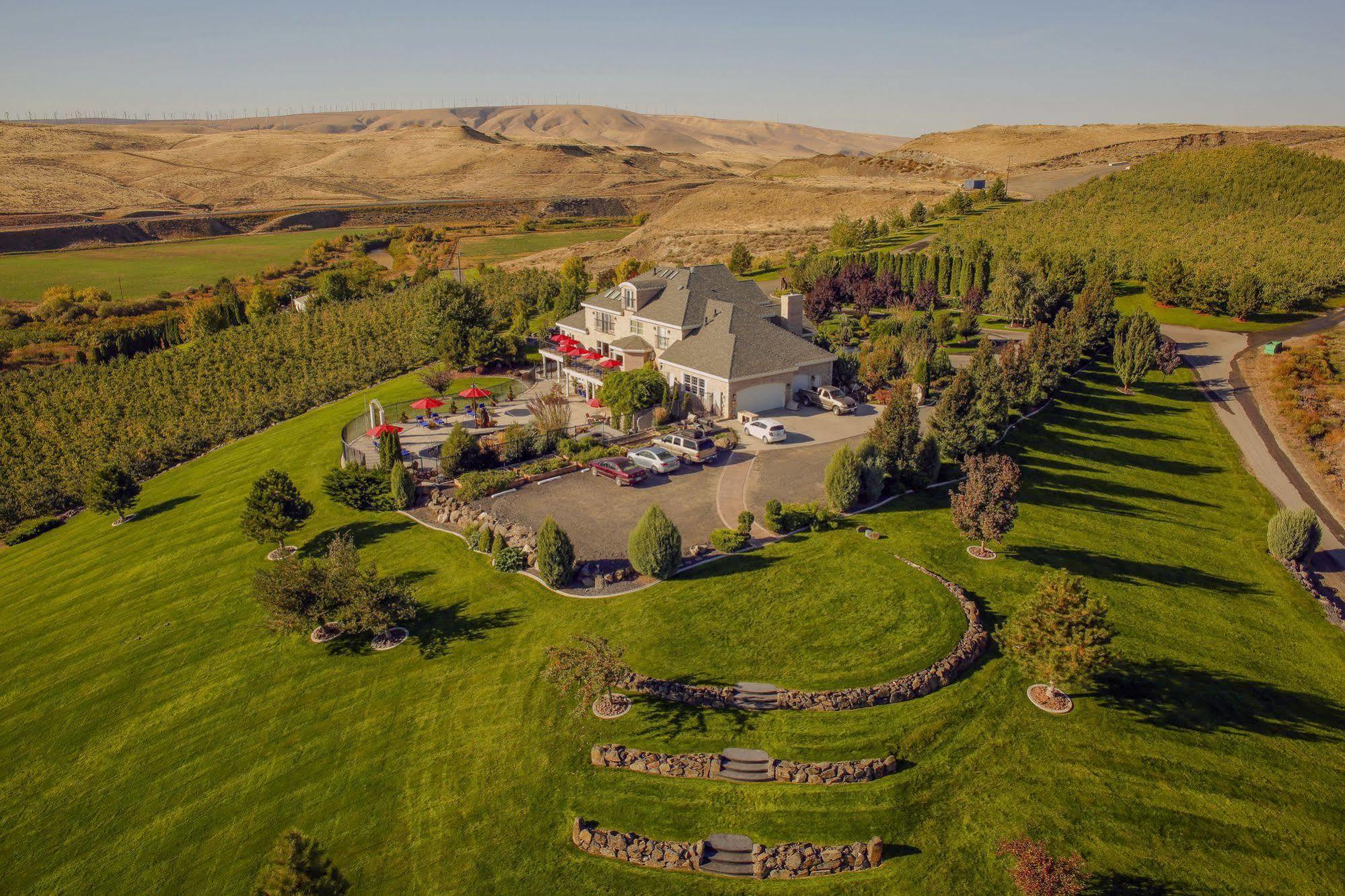 Bed and Breakfast Cameo Heights Mansion And The Vine Fine Dining Restaurant Touchet Exterior foto