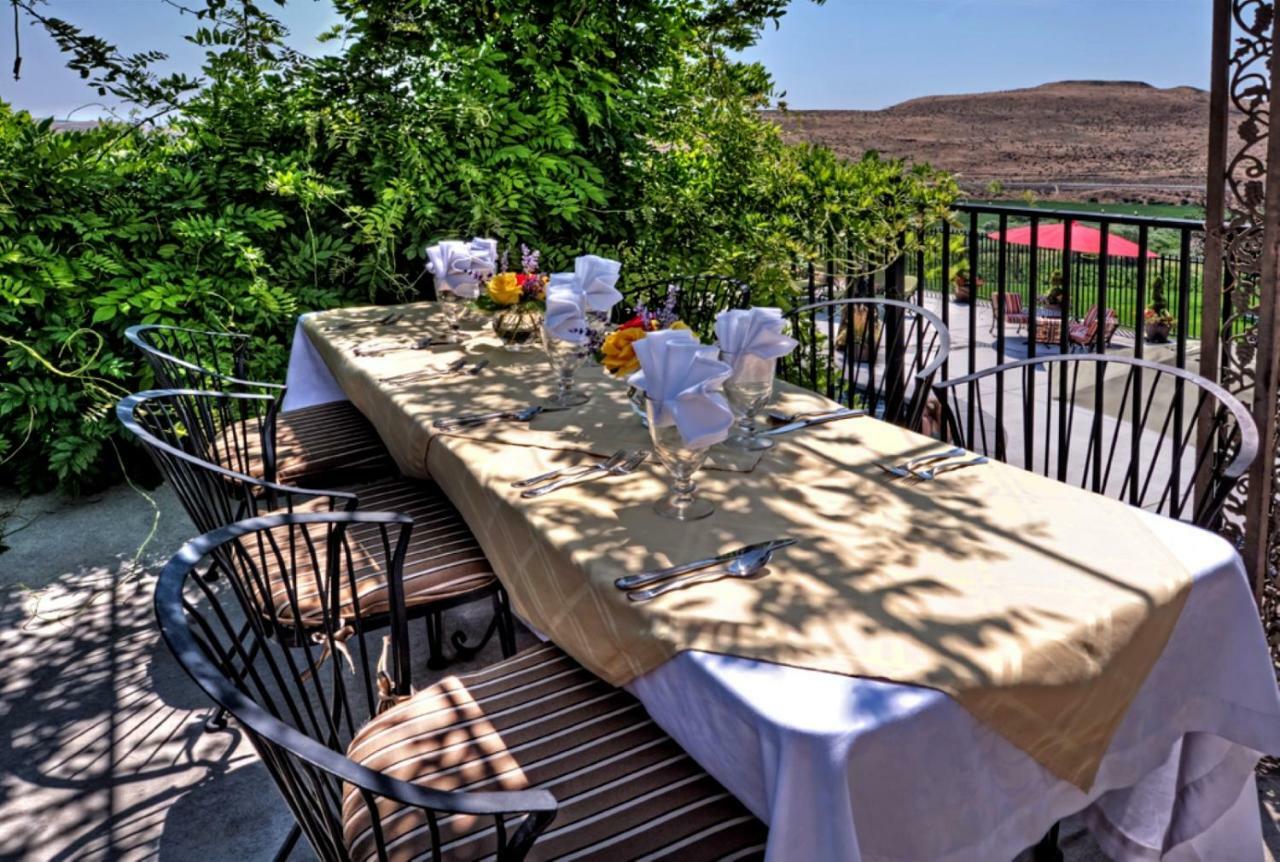 Bed and Breakfast Cameo Heights Mansion And The Vine Fine Dining Restaurant Touchet Exterior foto